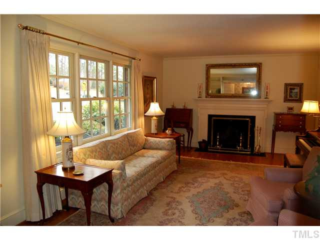 3337 Coleridge Drive Raleigh, NC 27609 - Photo 2 of 18 Living Room