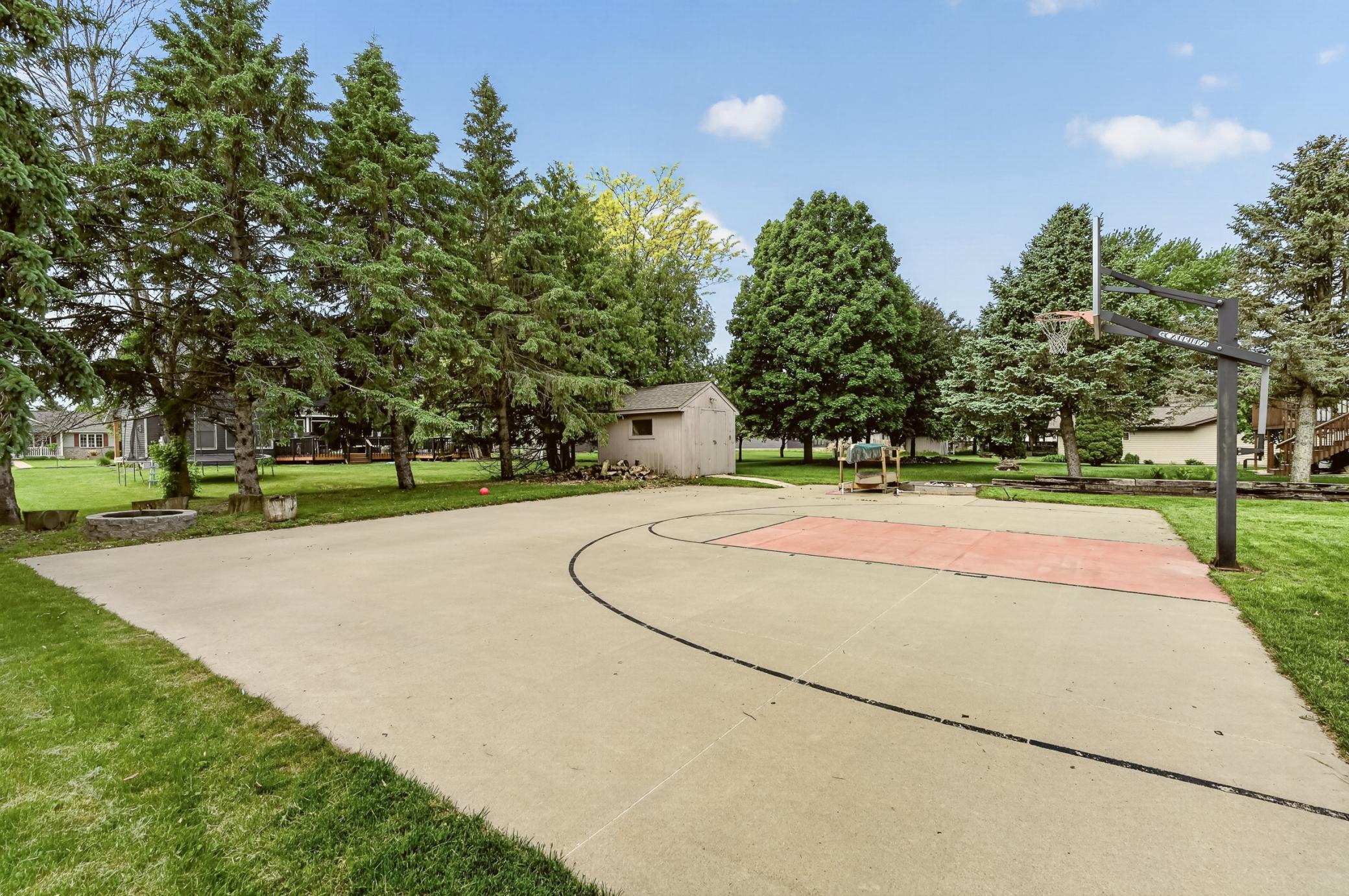 1004 6th Street Northwest Dodge Center, MN 55927 - Photo 2 of 25