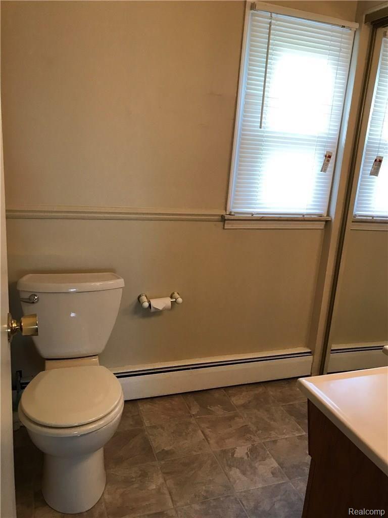 1323 Lamb Road Troy, MI 48085 - Photo 16 of 20 2017-09-06 14.24