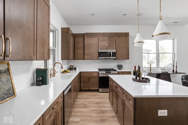 $525,000 | 1654 Carrollton Rail Drive, Westfield, IN 46074