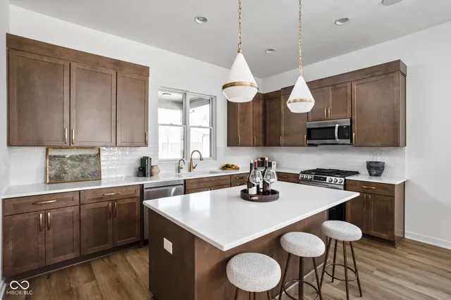 $525,000 | 1654 Carrollton Rail Drive, Westfield, IN 46074