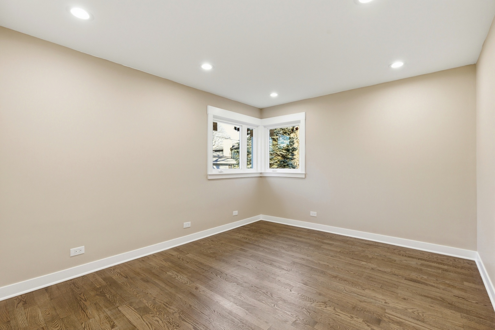 3609 Central Street Evanston, IL 60201 - Photo 16 of 39