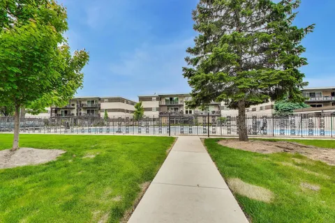 $235,000 | 925 South 8th Avenue, Unit 12, La Grange, IL 60525