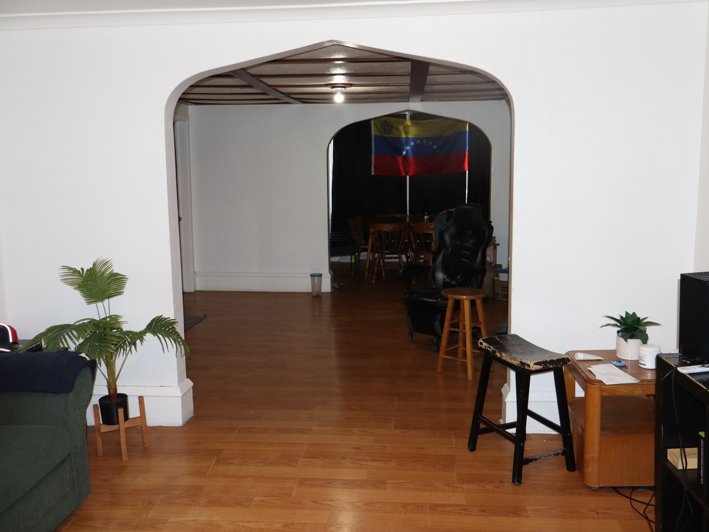 906 South Monroe Street Streator, IL 61364 - Photo 12 of 30 a view of entryway with wooden floor
