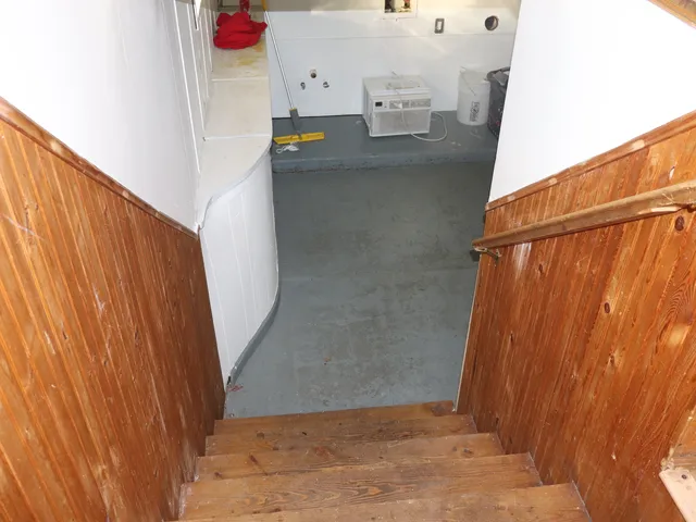 $95,000 | 906 South Monroe Street, Streator, IL 61364