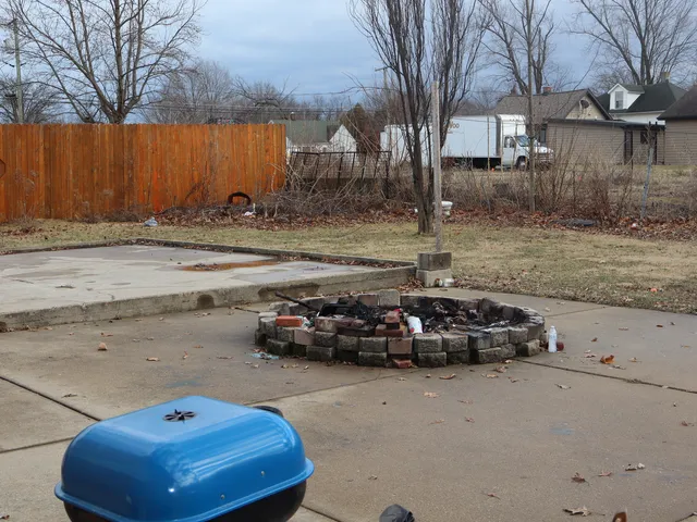 $95,000 | 906 South Monroe Street, Streator, IL 61364