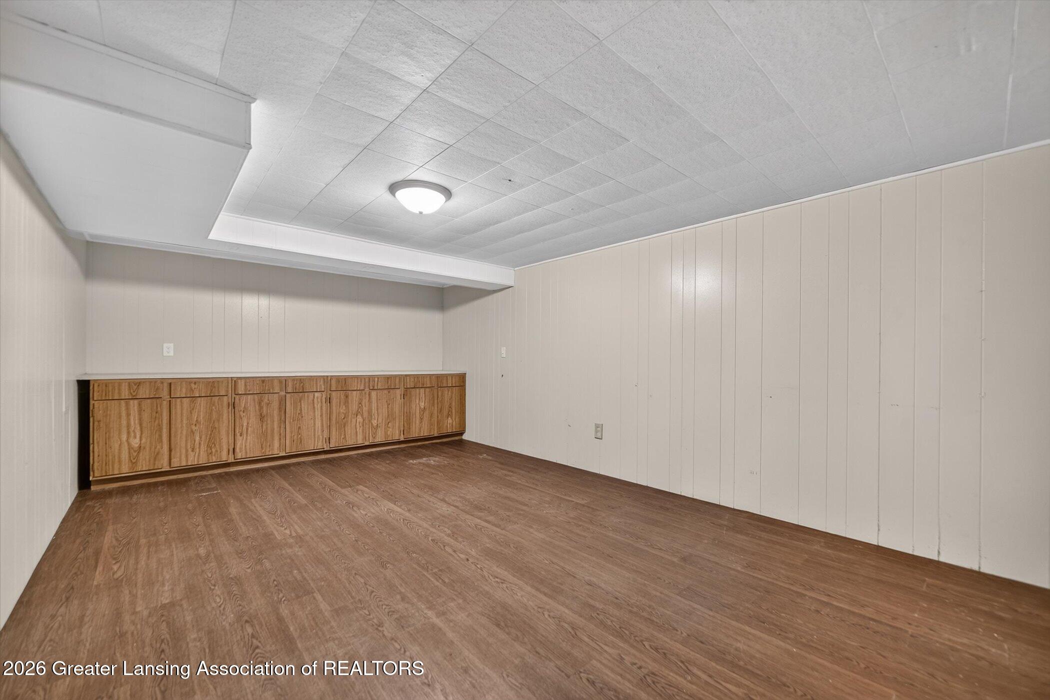 12916 Rambler Road Dewitt, MI 48820 - Photo 26 of 59 29-12916-Rambler-Rd-WindowStill-Photogra