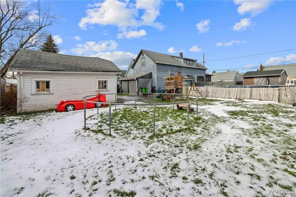 $184,000 | 52 Gilbert Avenue, Hamburg, NY 14219