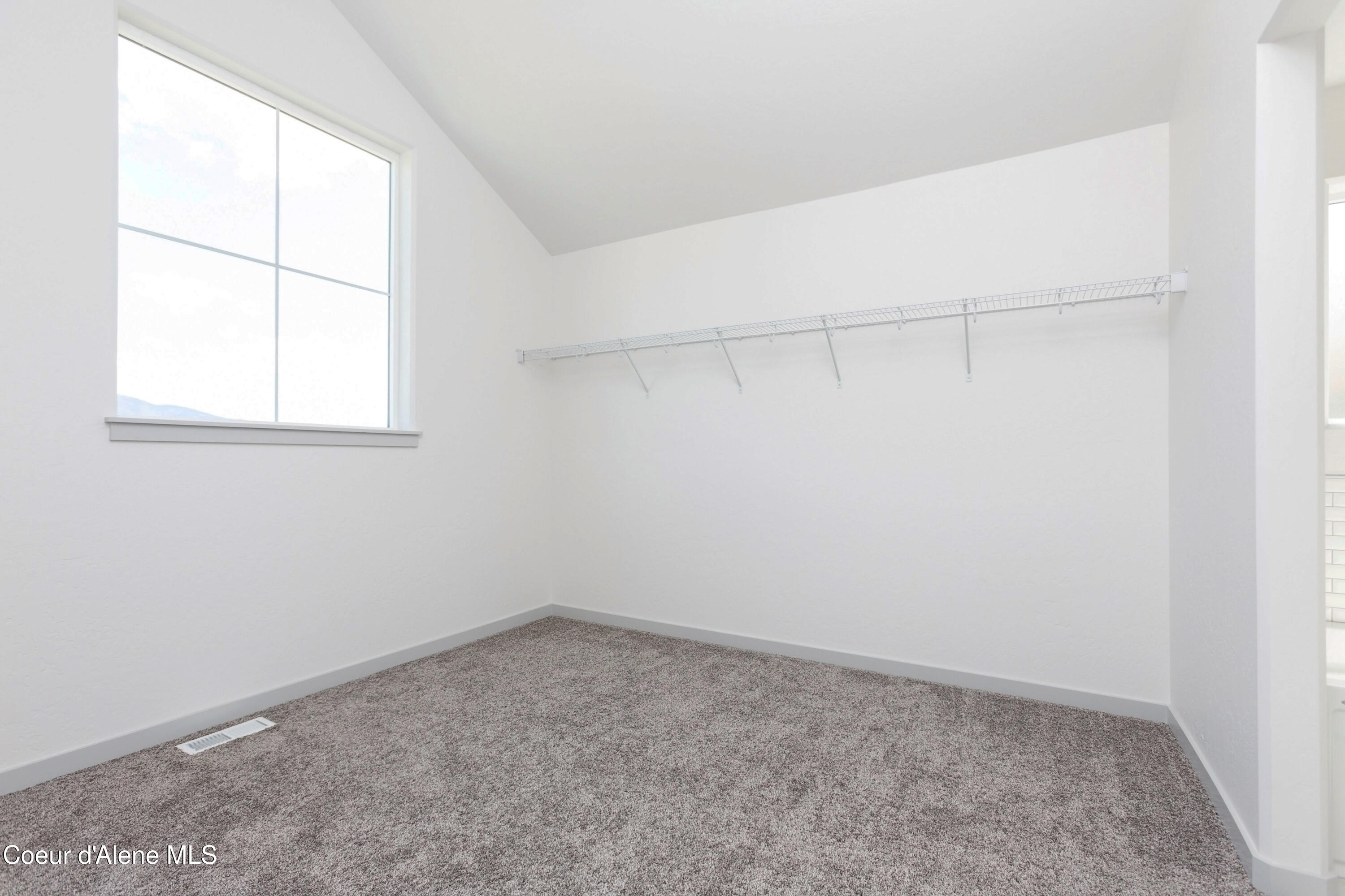 3367 North Segar Loop Post Falls, ID 83854 - Photo 26 of 35 25 - Master Walk-in Closet