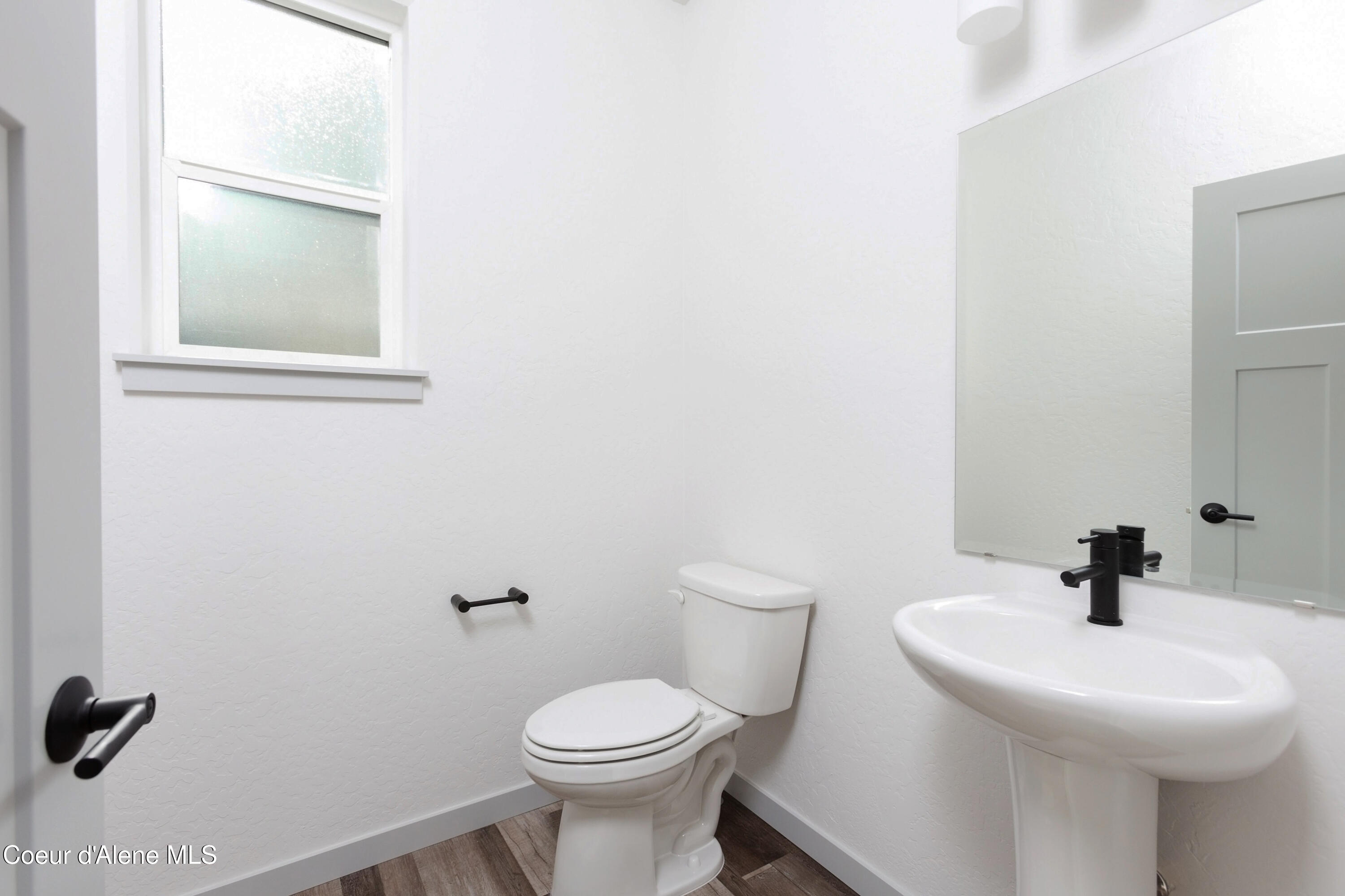 3367 North Segar Loop Post Falls, ID 83854 - Photo 4 of 35 3 - Half Bath