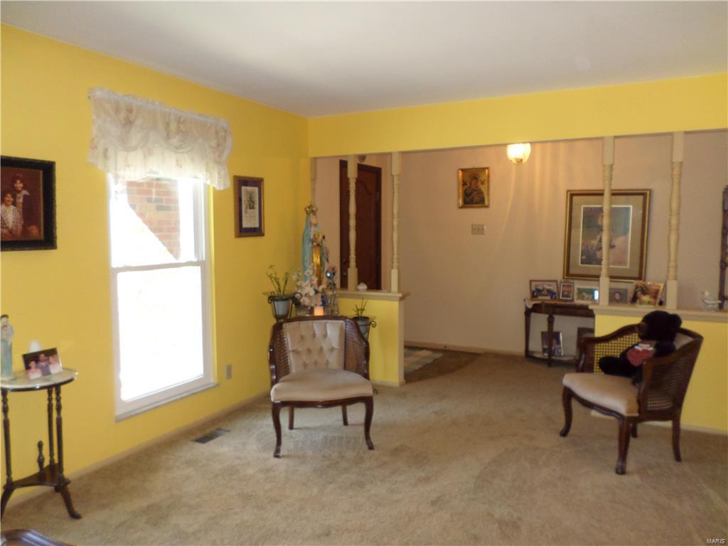 617 Buckley Road St. Louis, MO 63125 - Photo 3 of 27