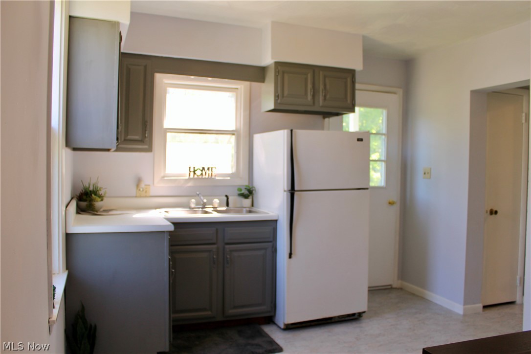 1055 Hudson Road Kent, OH 44240 - Photo 7 of 20