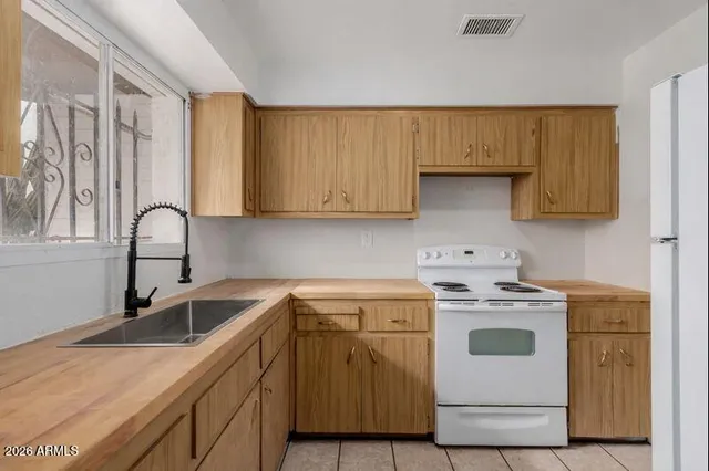 $141,999 | 7127 West Mariposa Drive, Phoenix, AZ 85033