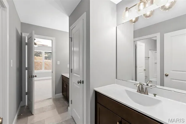 $539,900 | 2 Pin Oak At Louiselle Park, Maryland Heights, MO 63043