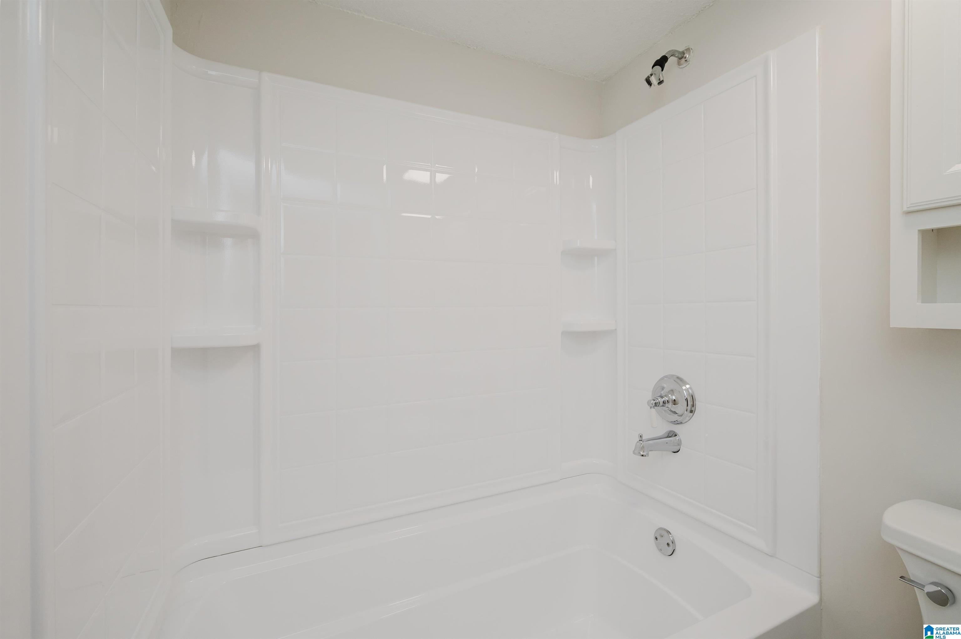 1834 Oakleaf Lane Birmingham, AL 35215 - Photo 25 of 40
