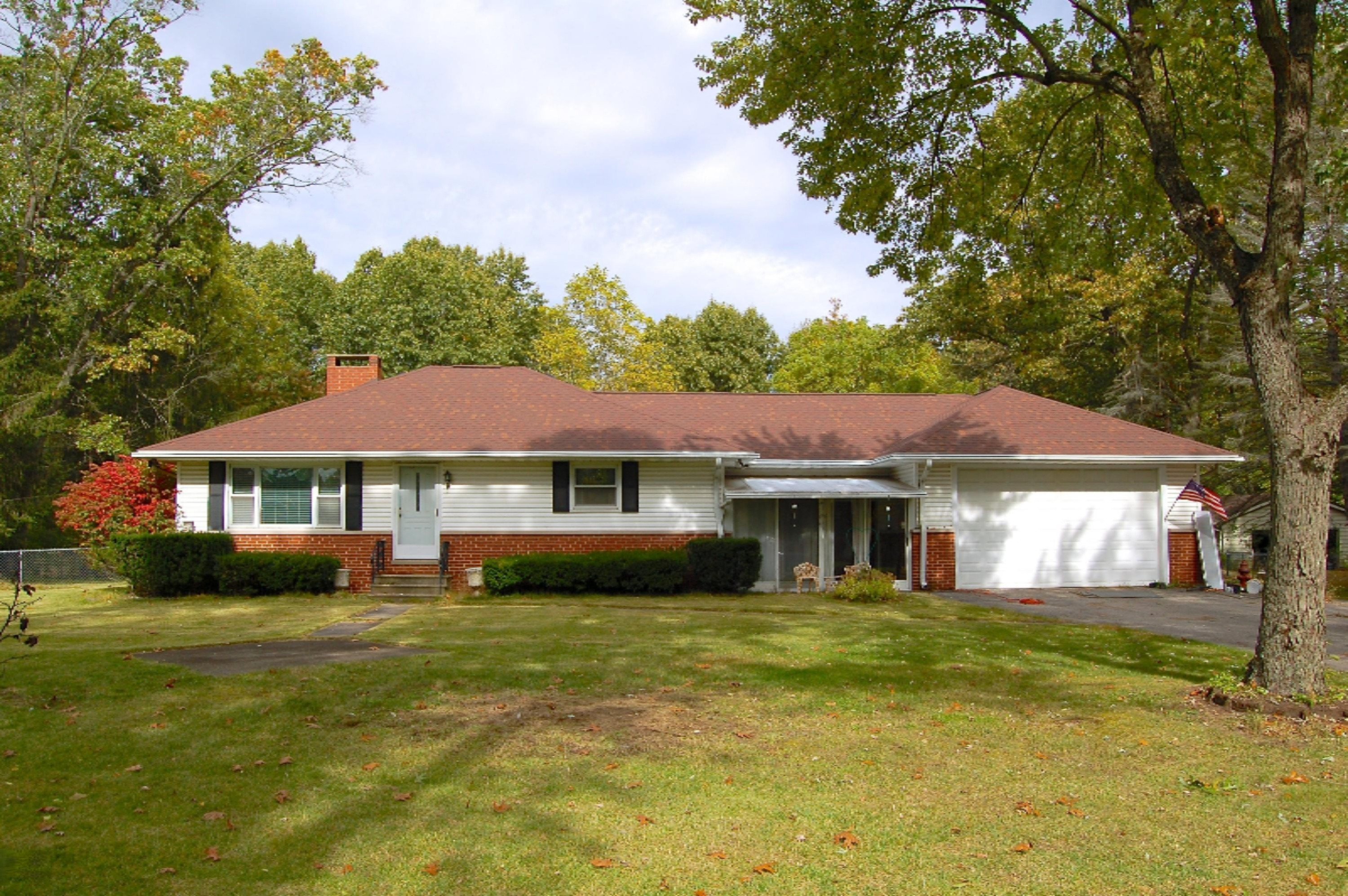 1611 Stateline Road Niles, MI 49120 - Photo 1 of 23 1611_StatelineRd_01
