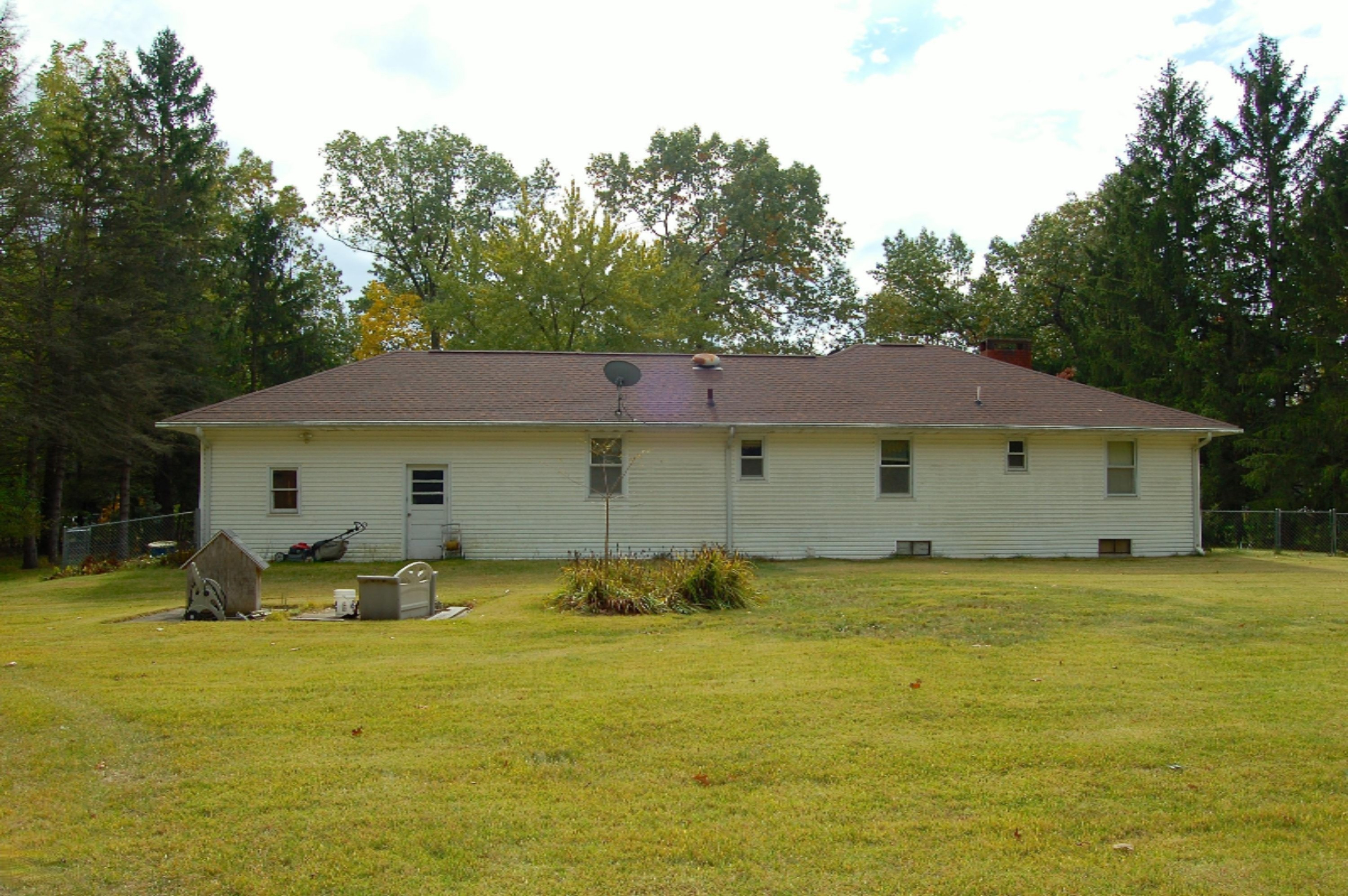 1611 Stateline Road Niles, MI 49120 - Photo 2 of 23 1611_StatelineRd_02