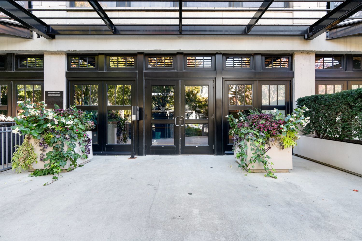 1001 West 15th Street, Unit 318 Chicago, IL 60608 - Photo 2 of 32