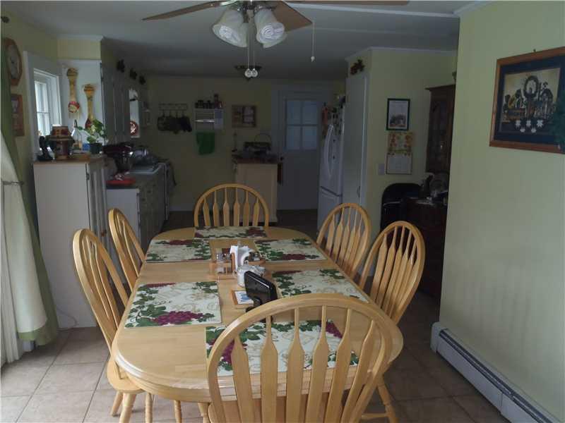 21 Sebasco Road Phippsburg, ME 04562 - Photo 8 of 21 Kitchen.