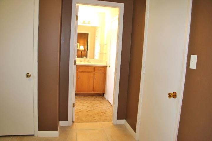208 Hilltop Road Bowling Green, KY 42101 - Photo 20 of 39 Gallery Image 20