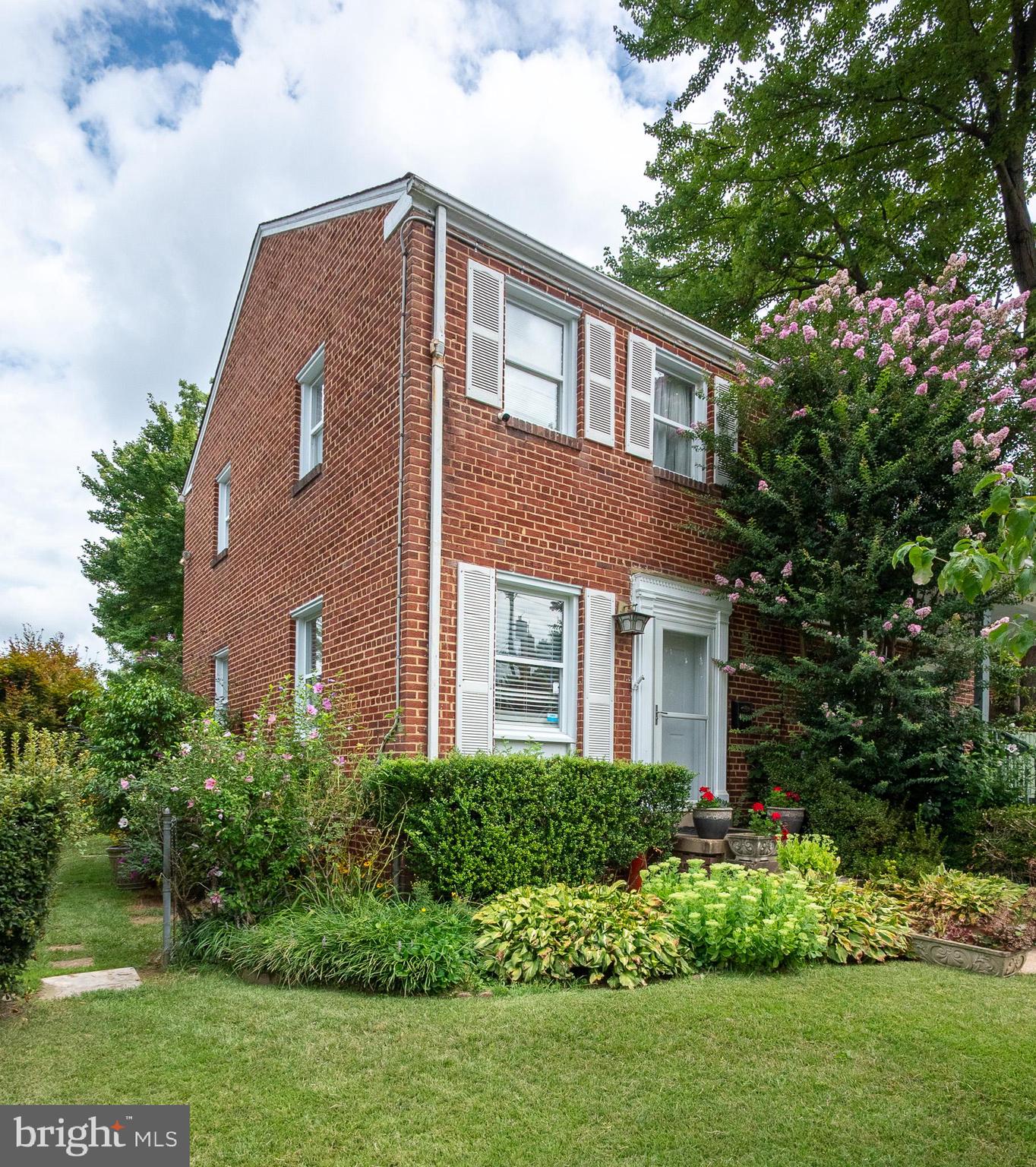 11904 Bluhill Road Silver Spring, MD 20902 - Photo 30 of 34 Gallery Image 30