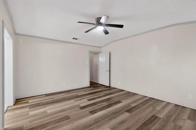 $1,995 | 3925 Brandon Park Drive, Garland, TX 75044