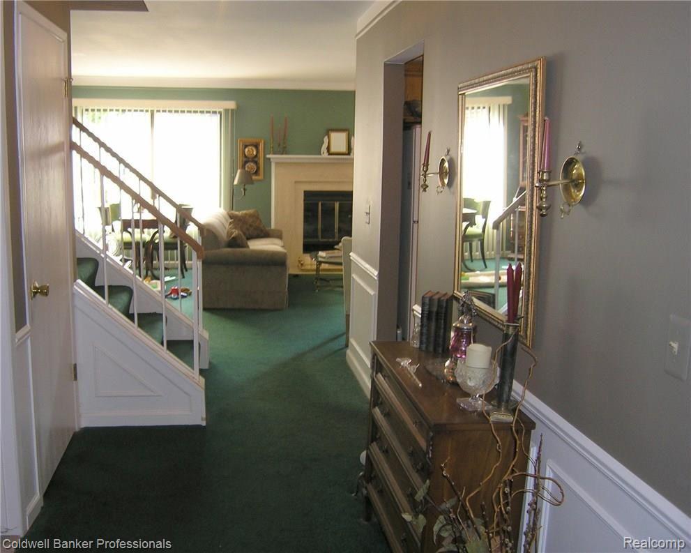 1884 Christy Court Rochester, MI 48309 - Photo 14 of 29 View to Living Room From Entry Hall