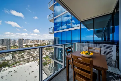 $1,225,000 | 629 Ke’eaumoku Street, Unit 3810, Honolulu, HI 96814