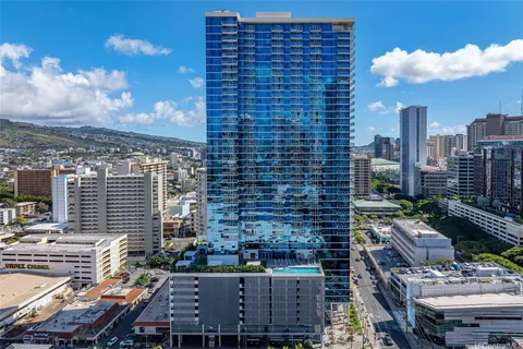 $1,225,000 | 629 Ke’eaumoku Street, Unit 3810, Honolulu, HI 96814