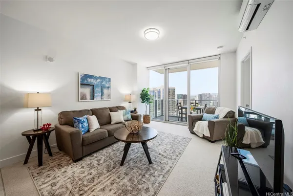 $1,225,000 | 629 Ke’eaumoku Street, Unit 3810, Honolulu, HI 96814