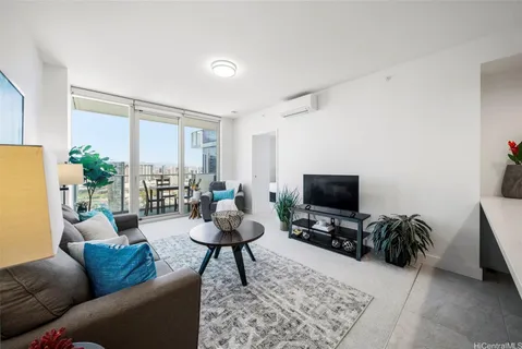 $1,225,000 | 629 Ke’eaumoku Street, Unit 3810, Honolulu, HI 96814