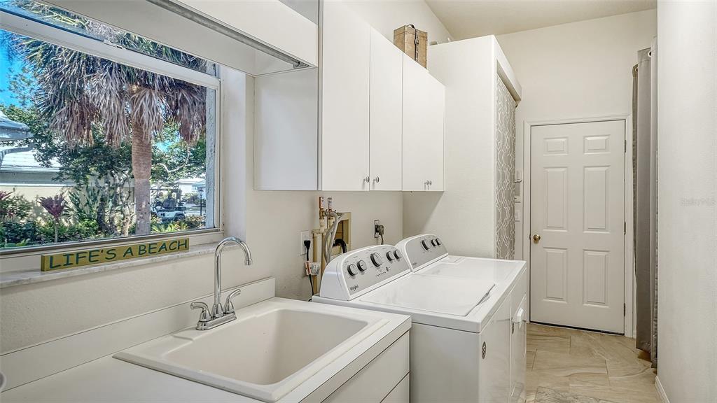 533 Fallbrook Drive Venice, FL 34292 - Photo 33 of 70