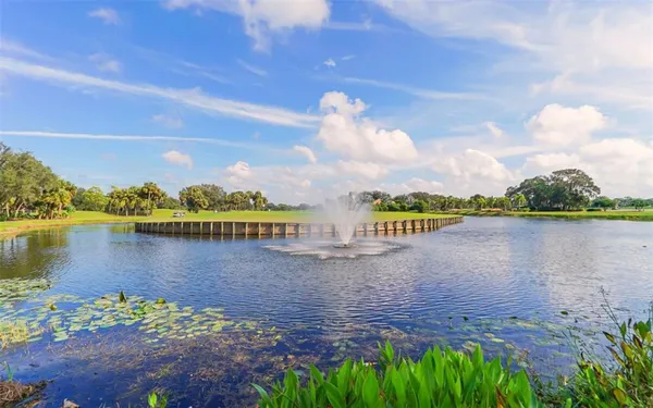 $485,000 | 533 Fallbrook Drive, Venice, FL 34292