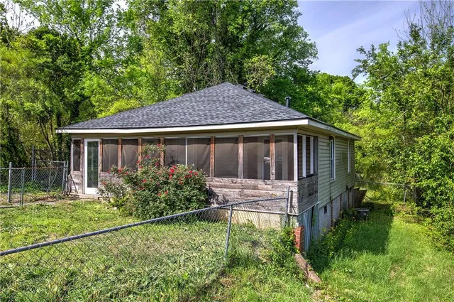 $1,000 | 2014 Maple Avenue Southwest, Rome, GA 30161