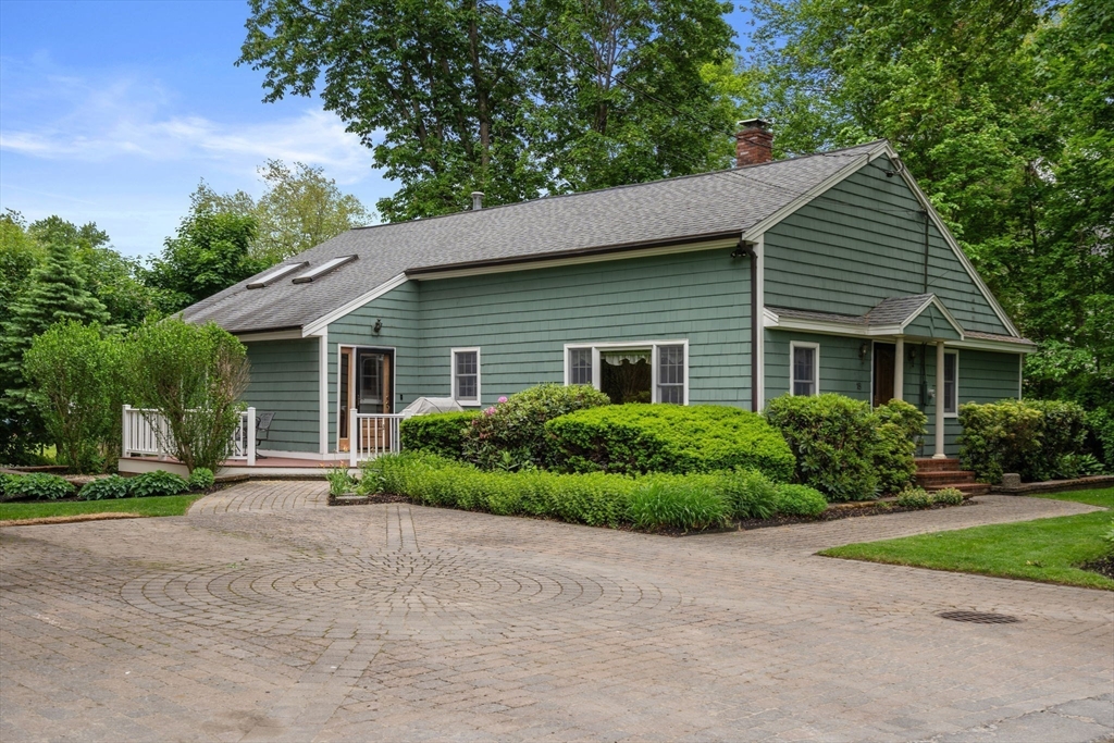 18 Ivy Road Littleton, MA 01460 - Photo 2 of 32