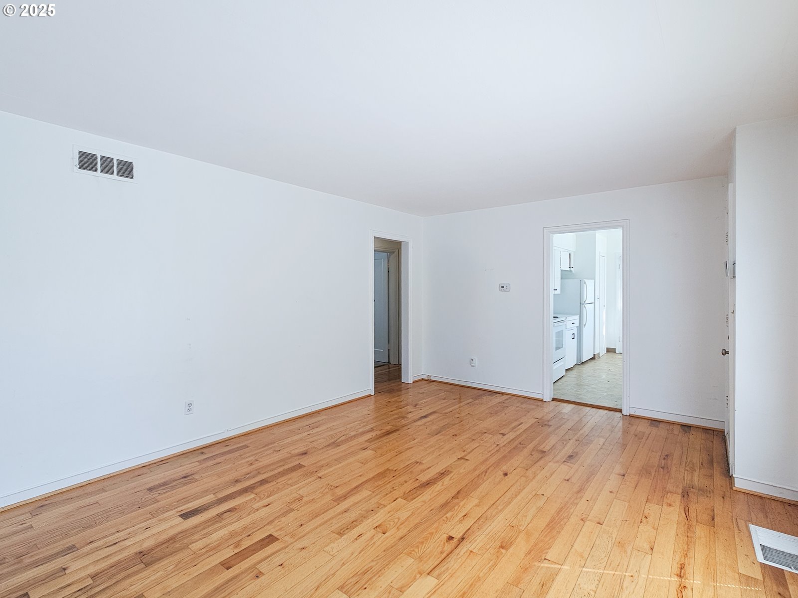 13355 Southwest Hazel Street Beaverton, OR 97005 - Photo 6 of 31 Gallery Image 6