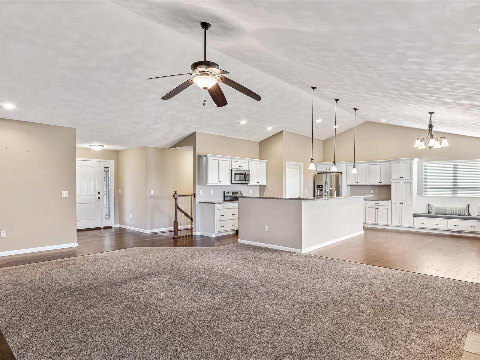 719 Pheasant Waterloo, IL 62298 - Photo 12 of 29 Gallery Image 12