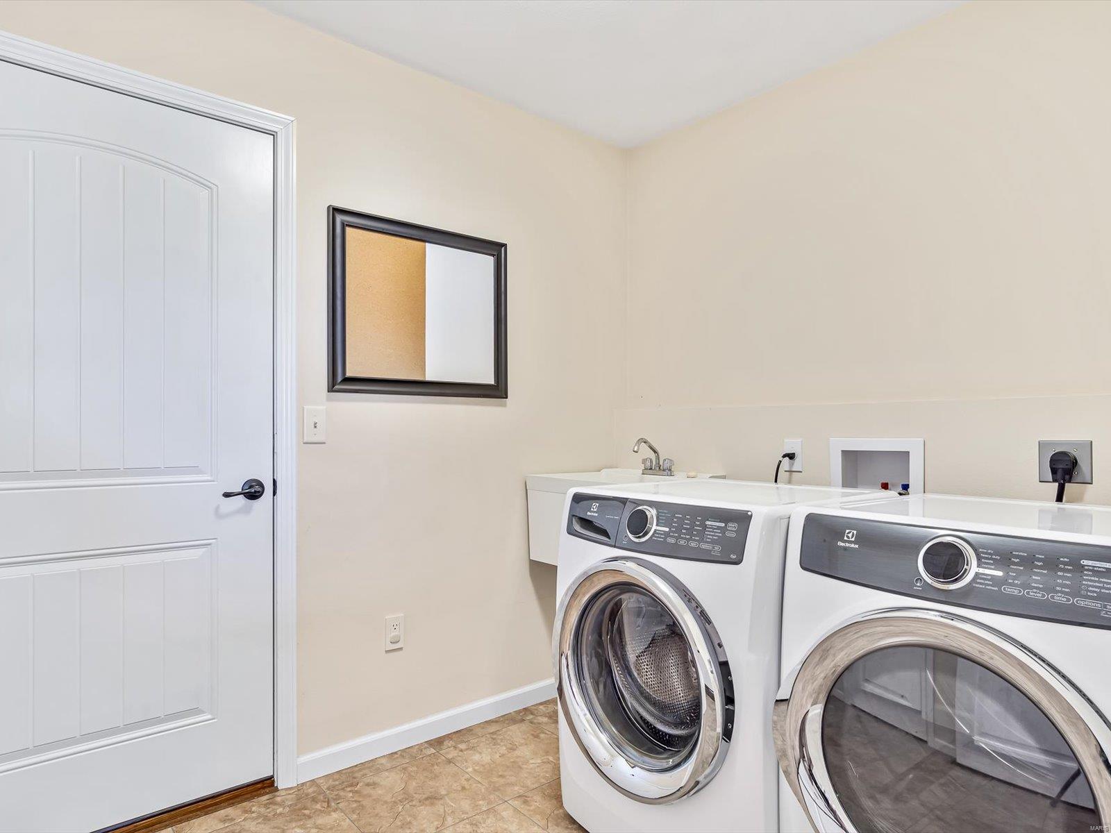 719 Pheasant Waterloo, IL 62298 - Photo 13 of 29 Gallery Image 13