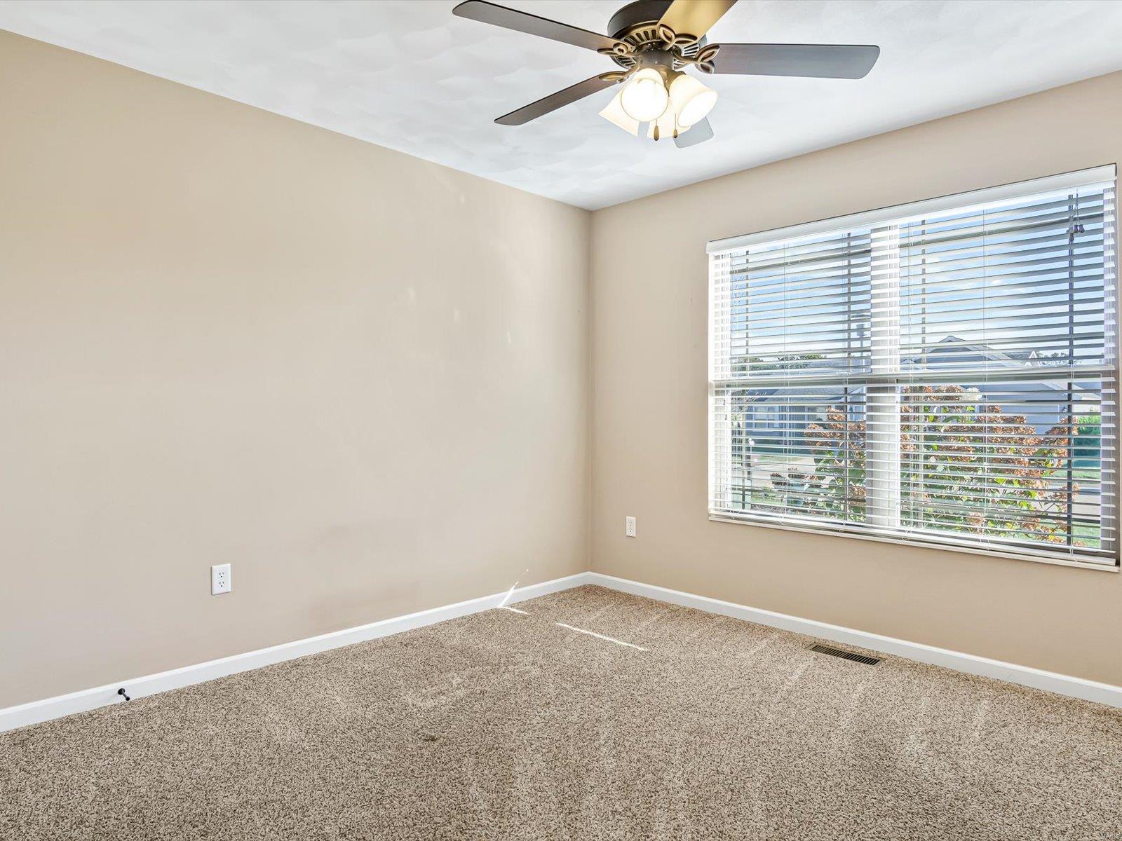 719 Pheasant Waterloo, IL 62298 - Photo 17 of 29 Gallery Image 17