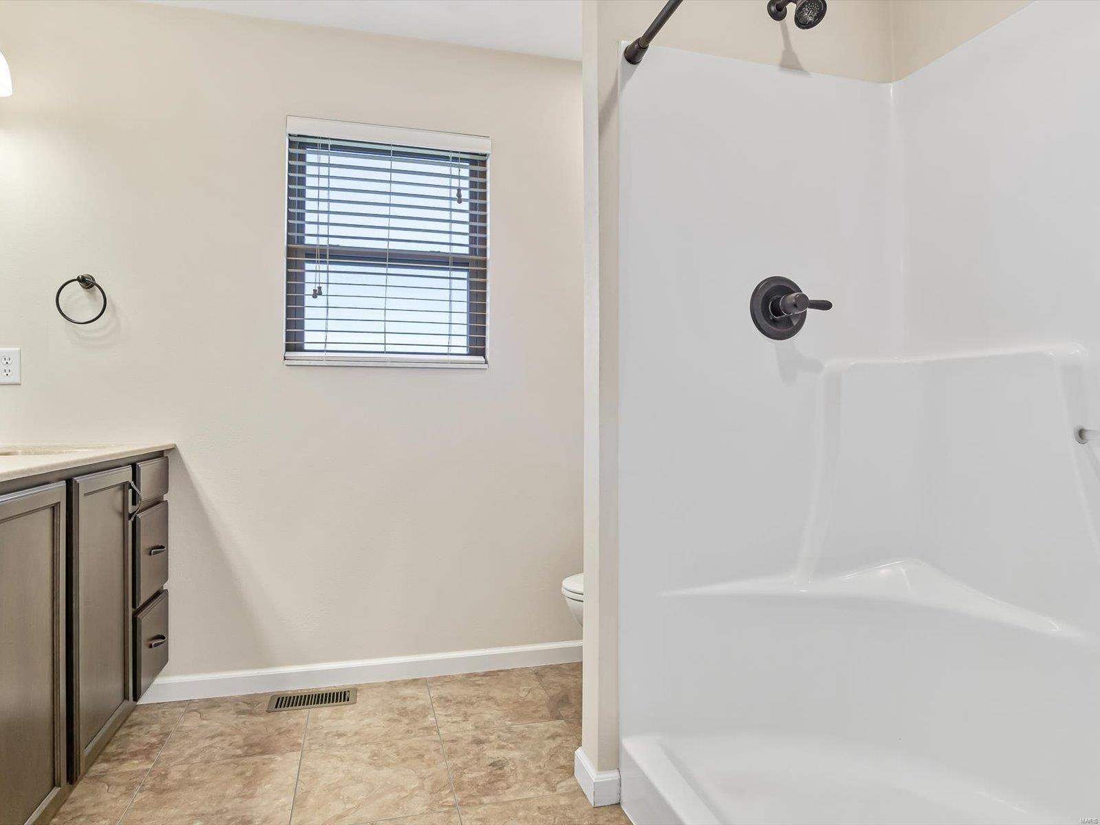 719 Pheasant Waterloo, IL 62298 - Photo 21 of 29 Gallery Image 21