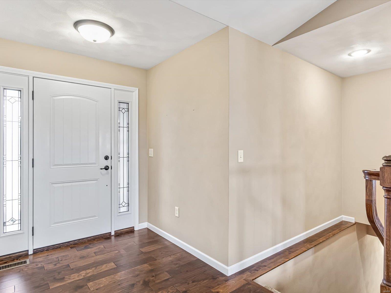 719 Pheasant Waterloo, IL 62298 - Photo 5 of 29 Gallery Image 5