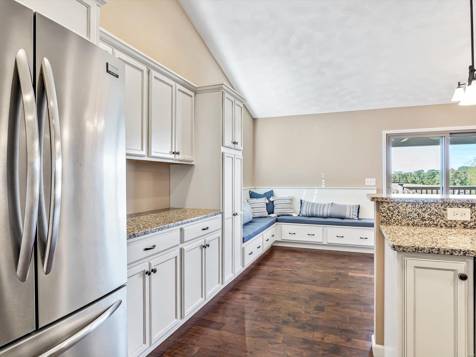 719 Pheasant Waterloo, IL 62298 - Photo 8 of 29 Gallery Image 8