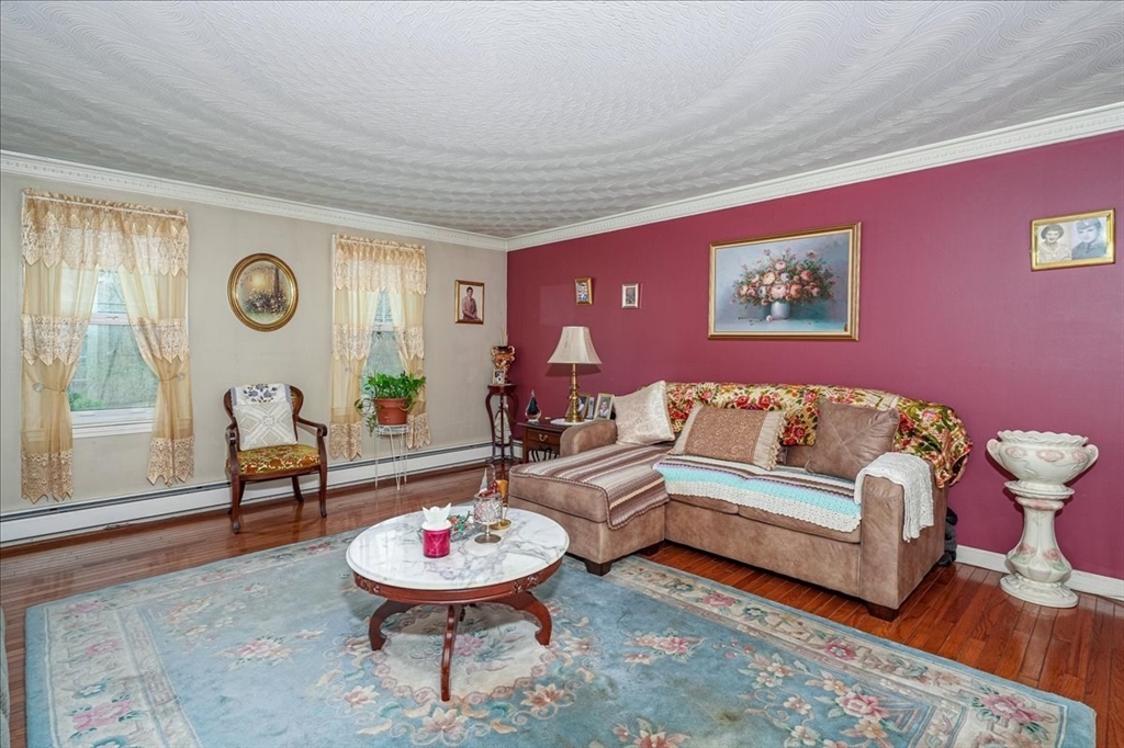 14 Whitewood Road Milford, MA 01757 - Photo 13 of 42