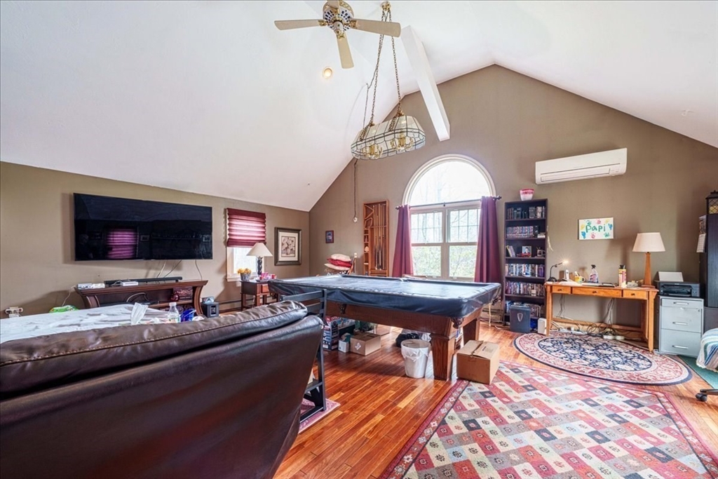 14 Whitewood Road Milford, MA 01757 - Photo 15 of 42