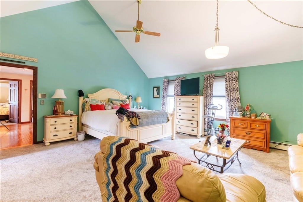 14 Whitewood Road Milford, MA 01757 - Photo 17 of 42