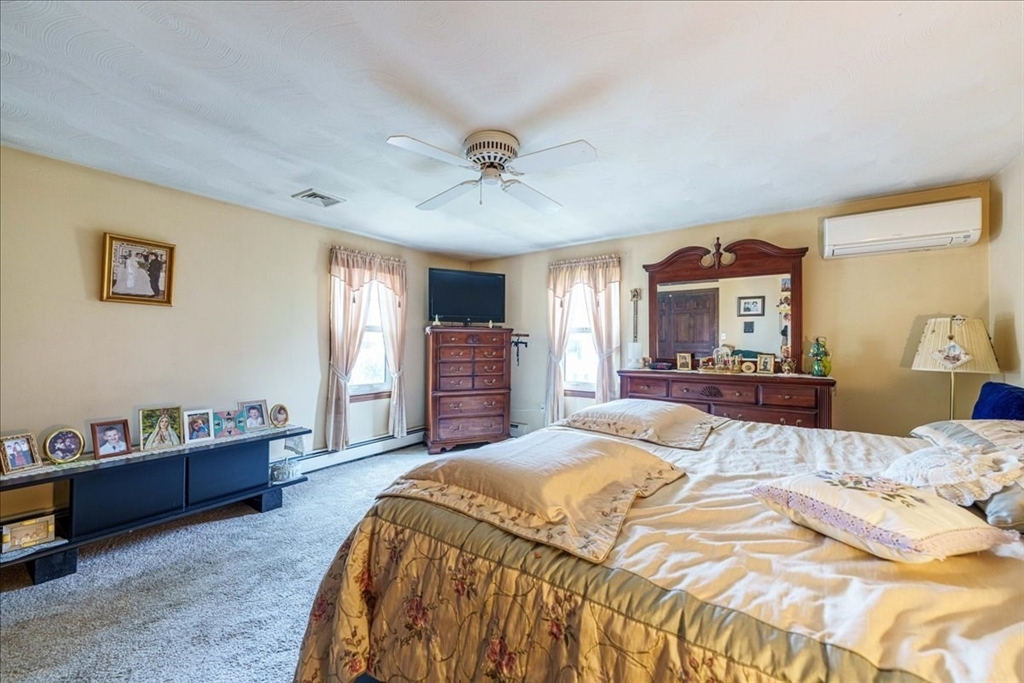 14 Whitewood Road Milford, MA 01757 - Photo 19 of 42