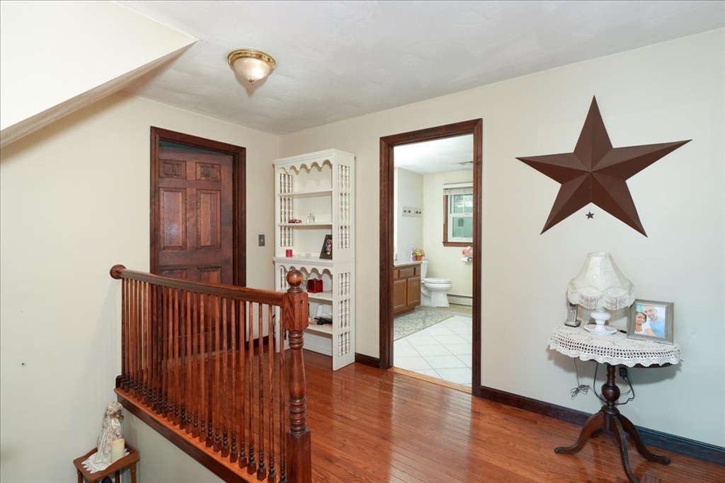 14 Whitewood Road Milford, MA 01757 - Photo 33 of 42