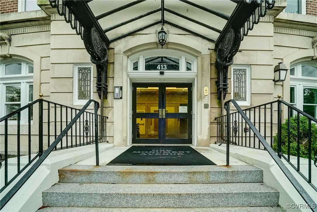 413 Stuart Circle, Unit 4C Richmond, VA 23220 - Photo 18 of 27 a view of a building entrance