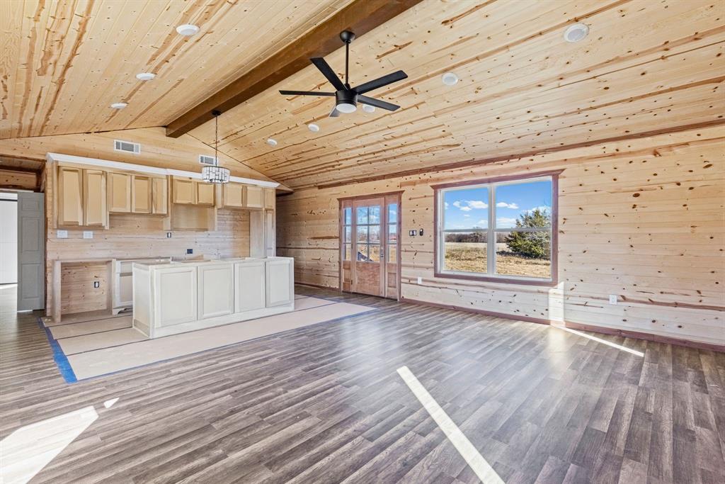 1000 Rs County Road 4520 Point, TX 75472 - Photo 8 of 35