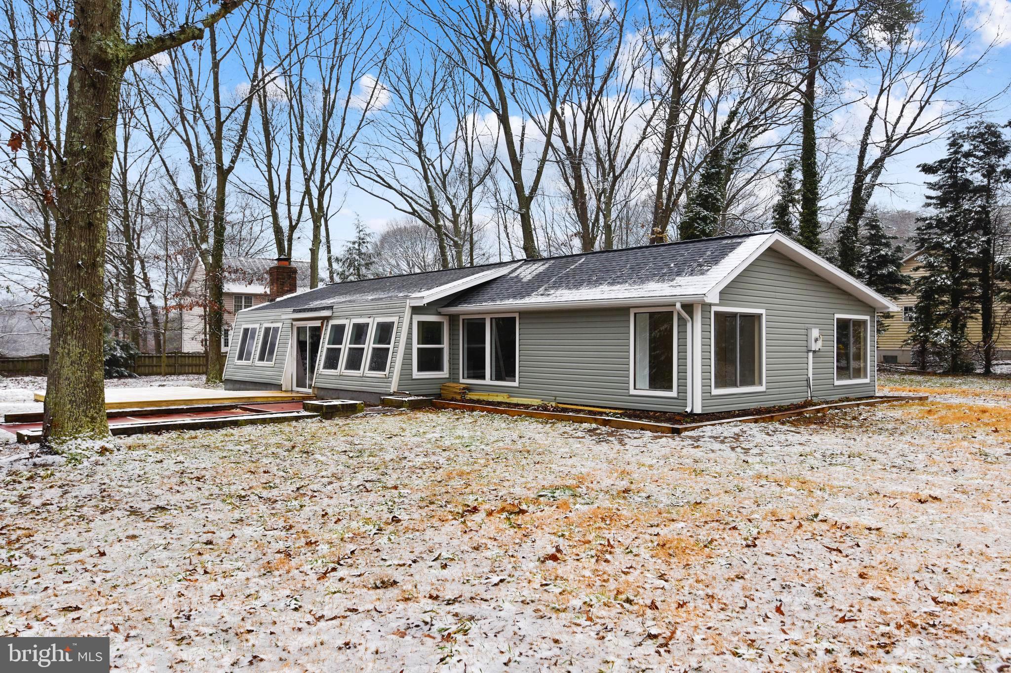 312 Magothy Bridge Road Pasadena, MD 21122 - Photo 1 of 37